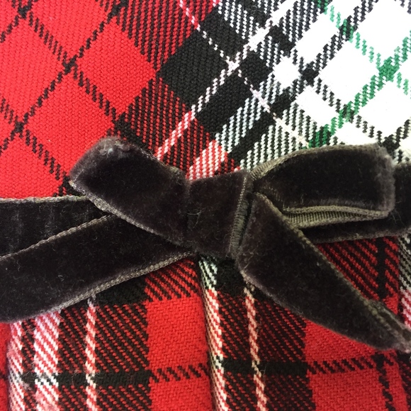 OSHKOSH little girl's pleated skirt w/undershort - Picture 3 of 5